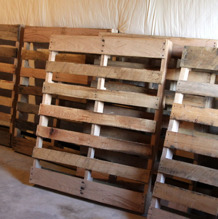 中古木製パレット – DEKSO PALLET